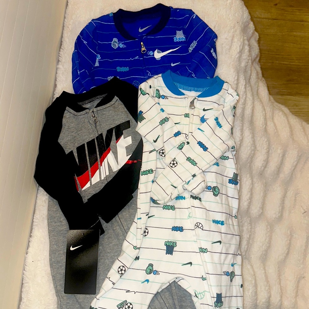 Brand new baby boy Nike outfits size 0-3 mos